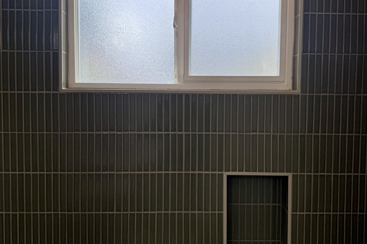 Bellevue Guest Bathroom Remodel thumbnail 4